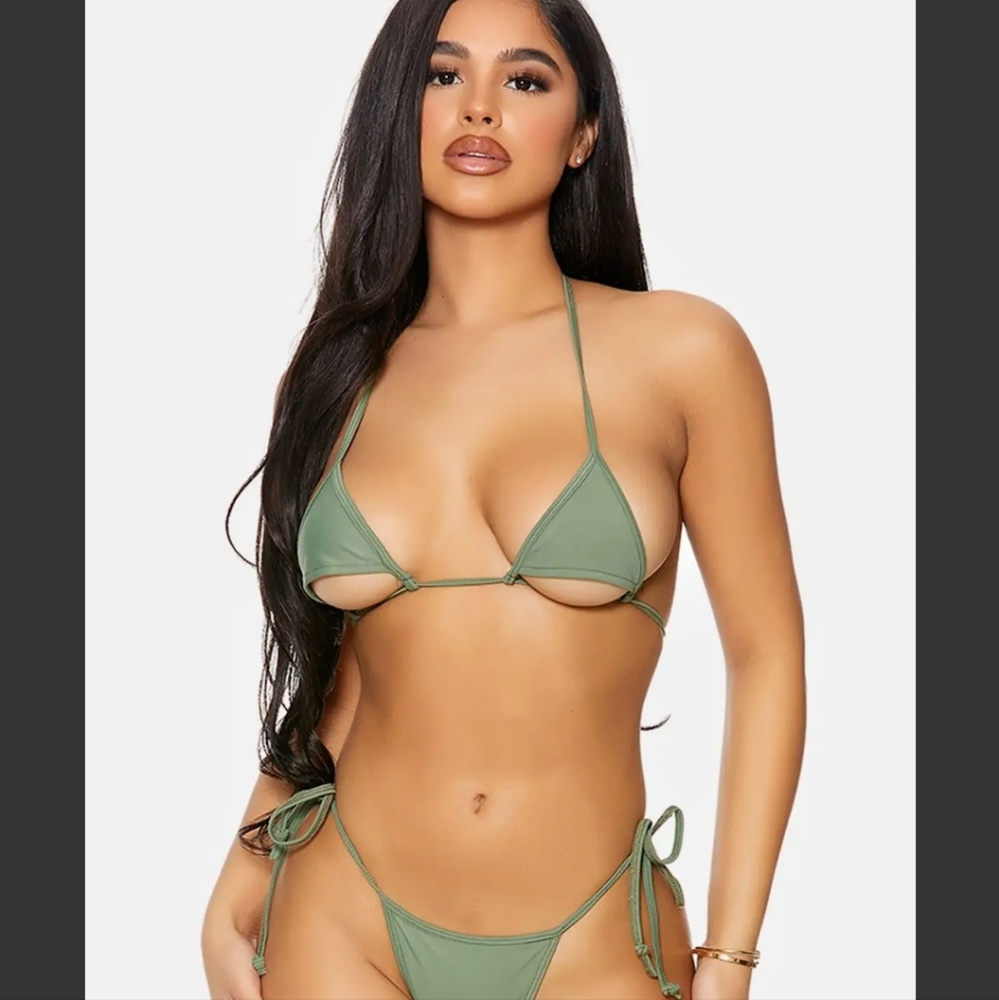 🔥New Arrival🔥 Halter Triangle Cutout 2 Piece Swimsuit